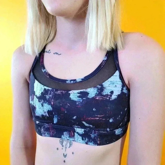 lululemon athletica Other - Lululemon Run Stuff Your Bra - 6